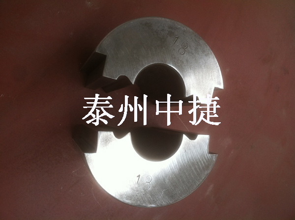 鋼絲繩壓套機(jī)模具
